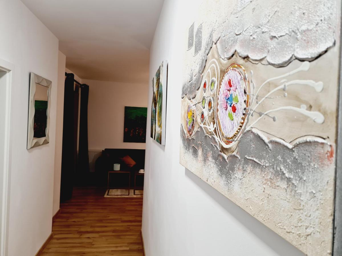 Lovely Ultracentral Apartment With Parking Cluj-Napoca Exteriör bild
